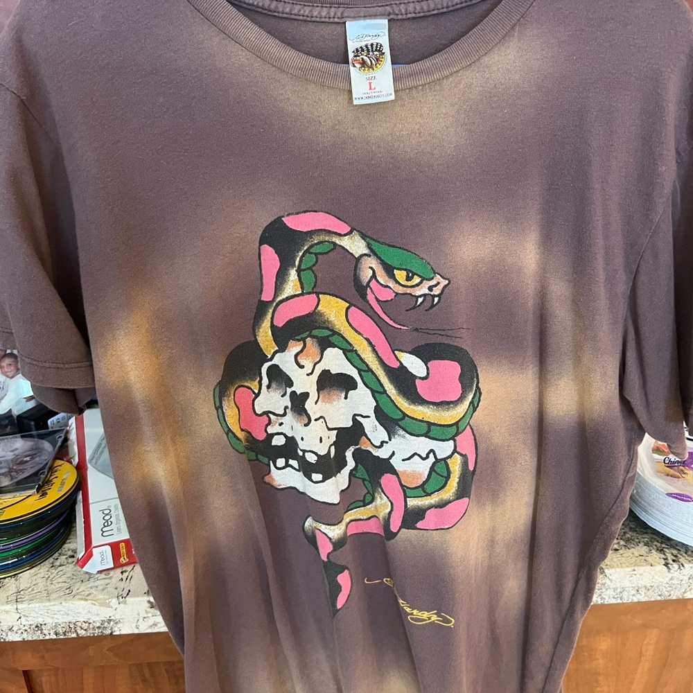 Authentic Ed Hardy and 1 Affliction T-Shirts. All in great condition!